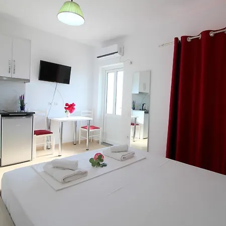 Emerald Aparthotel